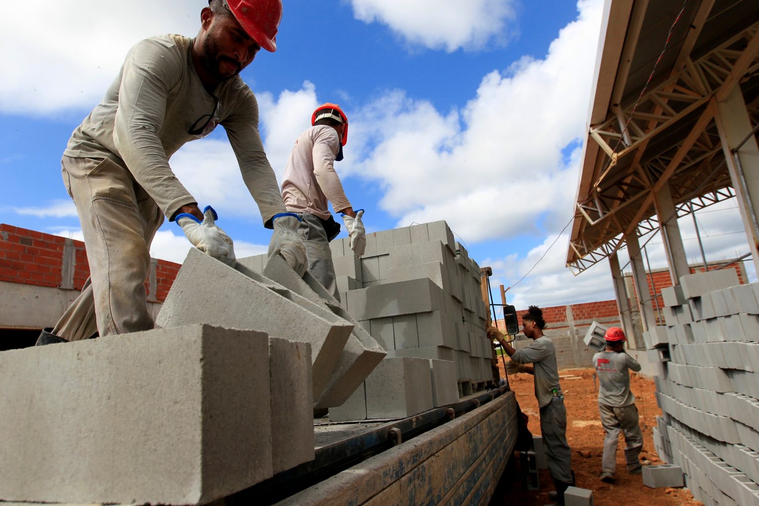 Reforma tributária deve redesenhar a construção civil e pressionar mudança no modelo de negócios do setor